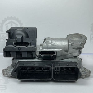 Блок керування двигуном на Мерседес Спрінтер W 906 2.2 cdi OM 646 А6461506378 