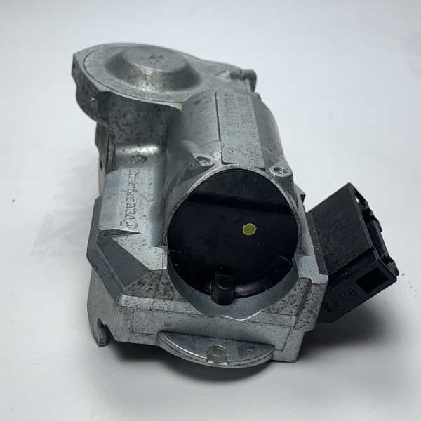 Замок / Механизм блокировки руля на Mercedes A0375456132
