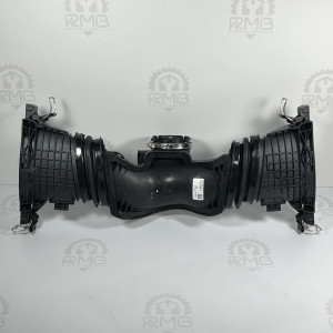 Патрубок впускний (ЧАЙКА ЛАСТОЧКА) на Мерседес 3.0 CDI OM 642 V6 A6420902242 - A6429050500