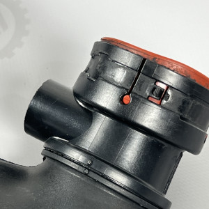 Патрубок впускний (ЧАЙКА ЛАСТОЧКА) на Мерседес 3.0 CDI OM 642 V6 A6420943497