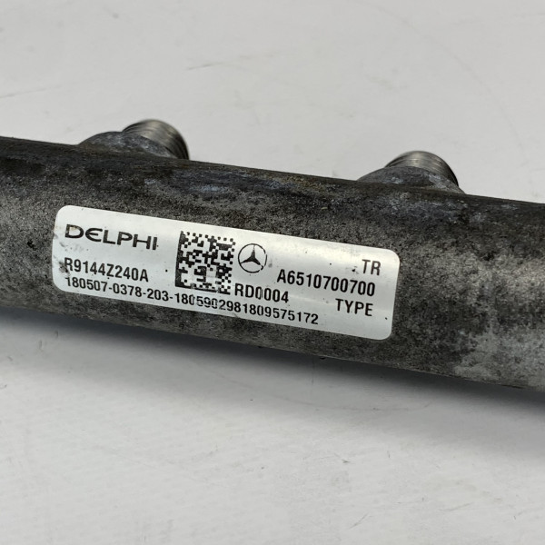 Топливная рейка в сборе на Mercedes Sprinter W 906 2.2 CDI OM651 A6510700700