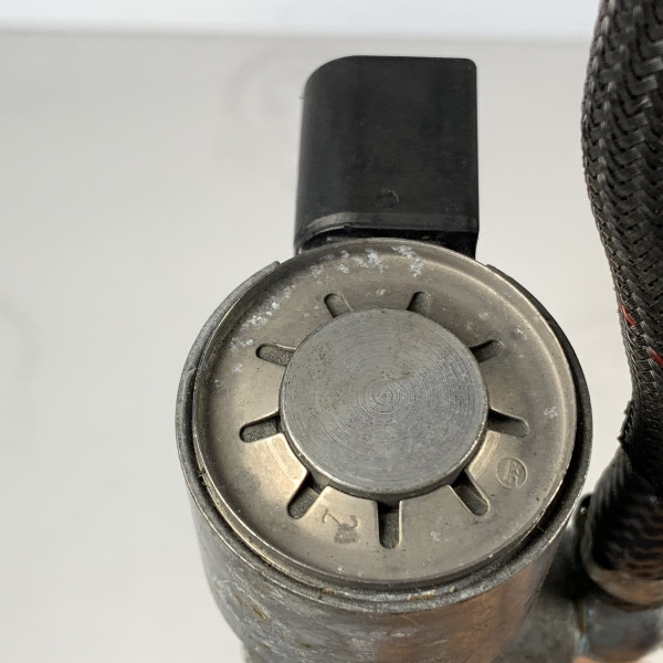 Топливная рейка в сборе на Mercedes Sprinter W 906 2.2 CDI OM651 A6510700700
