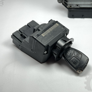 Блок управления двигателем на Мерседес Спринтер W 906 2.2 cdi OM 646 A6461501877 