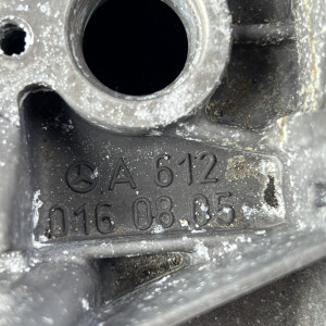 Клапанная крышка на Мерседес E-CLASS E270  W211 2.7 cdi ом 647 A6120160805