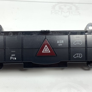 Блок кнопок центральной консоли на Mercedes Sprinter W 906 А9068701310