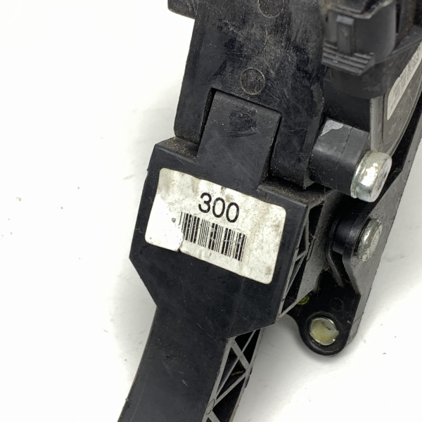 Педаль газа Hyundai Terracan 35190-4X600