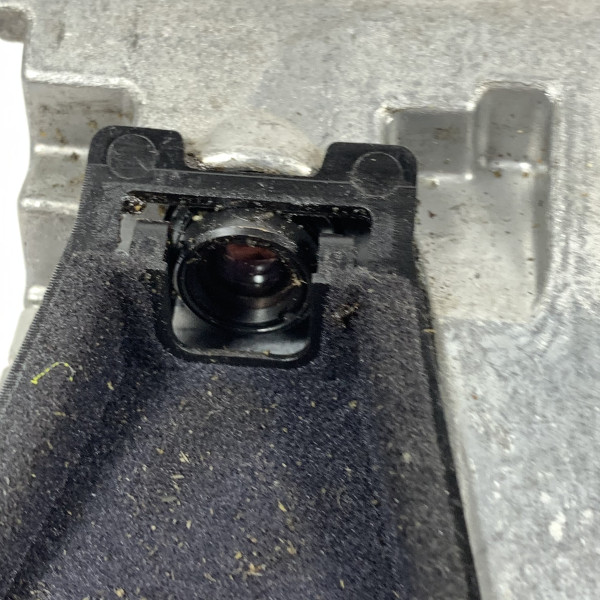 Камера передняя на Mercedes W221, W212, W204, C207, A0009050038