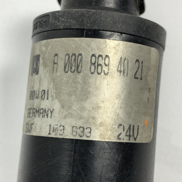 Моторчик - Насос омивача скла 24V на Мерседес A0008694021