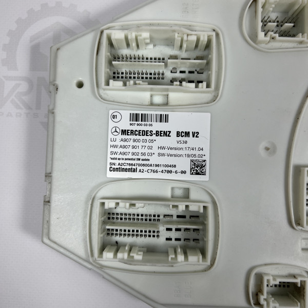 Блок комфорту BCM V2 - модуль SAM САМ на Мерседес Спрінтер W 907 / W 910 А9079000305