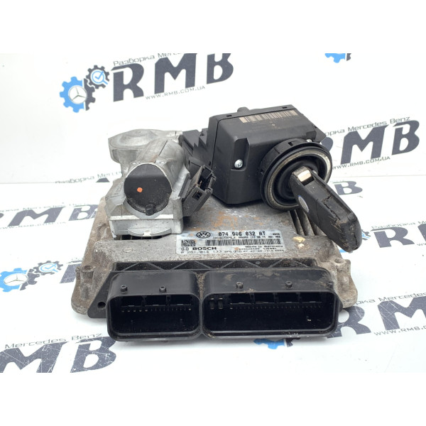Блок управління двигуном КОМП - МОЗГИ Фольксваген Крафтер 2.5 TDI 074906032AT