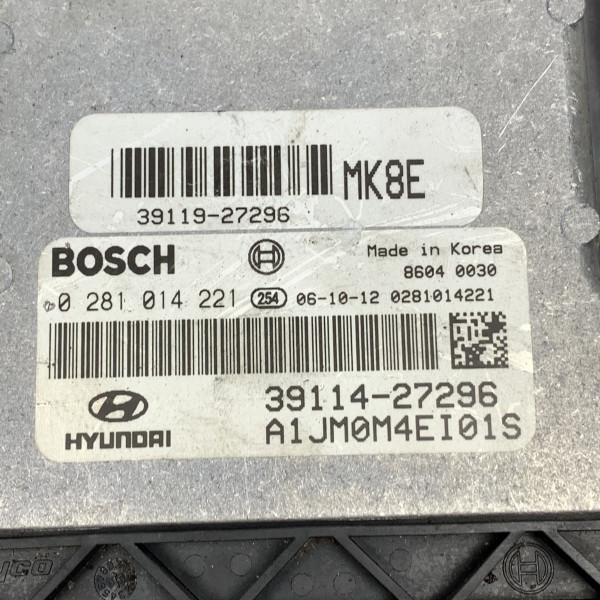Блок управления двигателем на Hyundai Santa FE 2.0 crdi 39114-27296 - 0281014221