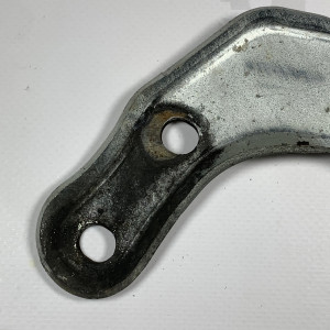 Кронштейн крепления катализатора на Mercedes Sprinter W 906 2.2 OM 651 A9064921200