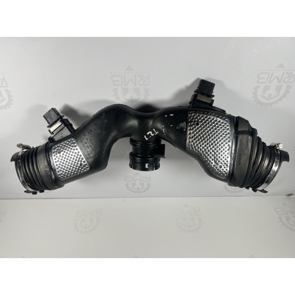 Патрубок впускной (ЧАЙКА / ЛАСТОЧКА) на Mercedes 3.0 CDI OM 642 V6 А6420908237