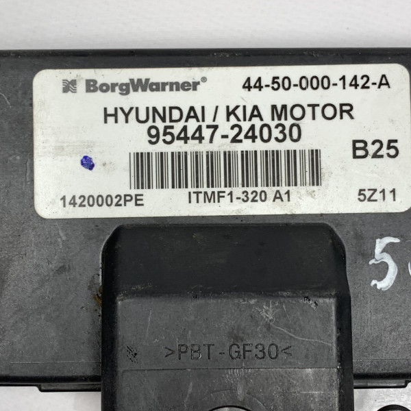 Блок керування повним приводом (роздаткою) Кіа Спортейдж 2 95447-24030