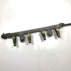  Топливная рейка - Инжекторная рампа Hyundai Tucson 2.0 INYECTOR 9260930013