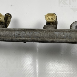  Топливная рейка - Инжекторная рампа Hyundai Tucson 2.0 INYECTOR 9260930013