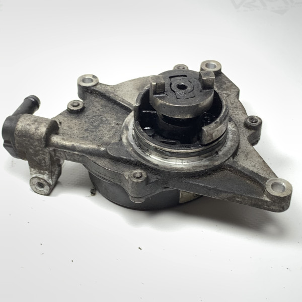 Вакуумный насос 2.5crdi Kia Sorento 288104A402