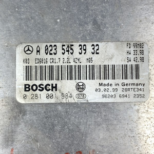 Блок управления двигателем на Mercedes Vito 2.2 CDI W638 A0235453932