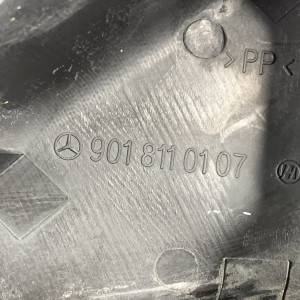 Накладка зеркала правого (уголок зеркала) на Mercedes Sprinter W901 W903 А9018110107
