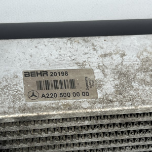 Радиатор интеркулер на Mercedes S class W220 S320 3.2 ом613 ом648 А2205000000
