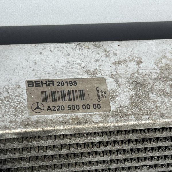 Радиатор интеркулер на Mercedes S class W220 S320 3.2 ом613 ом648 А2205000000