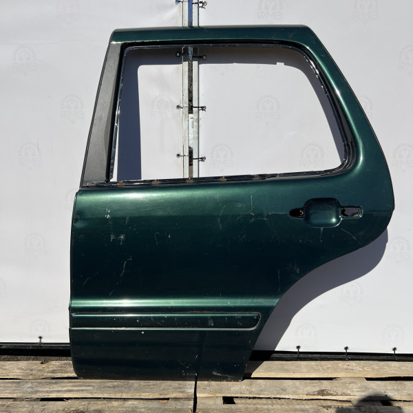 Задняя левая дверка на Mercedes МЛ ML W163