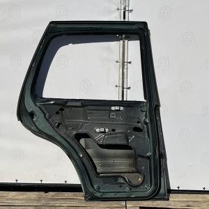 Задняя левая дверка на Mercedes МЛ ML W163 