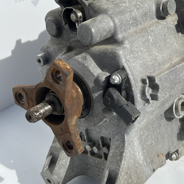 Коробка передач механика на Mercedes W204 2.2 cdi OM646 С220 716.655 2112607601