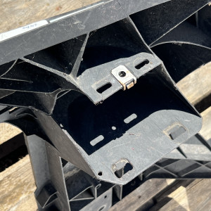 Панель передняя (телевизор) на Mercedes Sprinter W 906 A9068800203