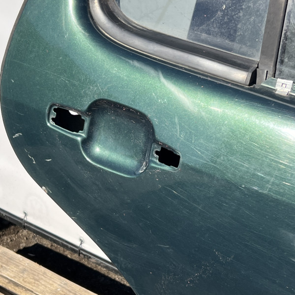 Задняя правая дверка на Mercedes МЛ ML W163