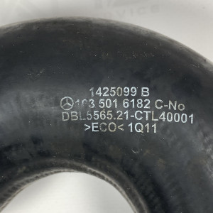 Патрубок интеркулера верхний с коллектора  на Mercedes ML W163 2.7 OM612 1635016182