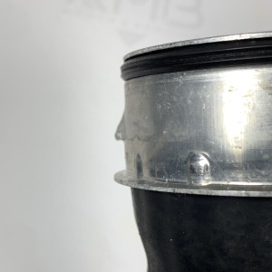 Патрубок интеркулера верхний с коллектора  на Mercedes ML W163 2.7 OM612 1635016182