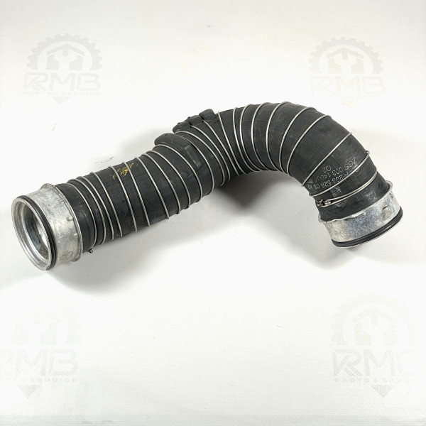 Левый патрубок интеркулера A2035280682 на Mercedes C-Class W203 CLC C203 M271 R4 1.6 1.8K