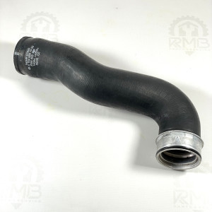 Правый патрубок интеркулера A1645281482 на Mercedes ML W164 3.0 CDI OM642