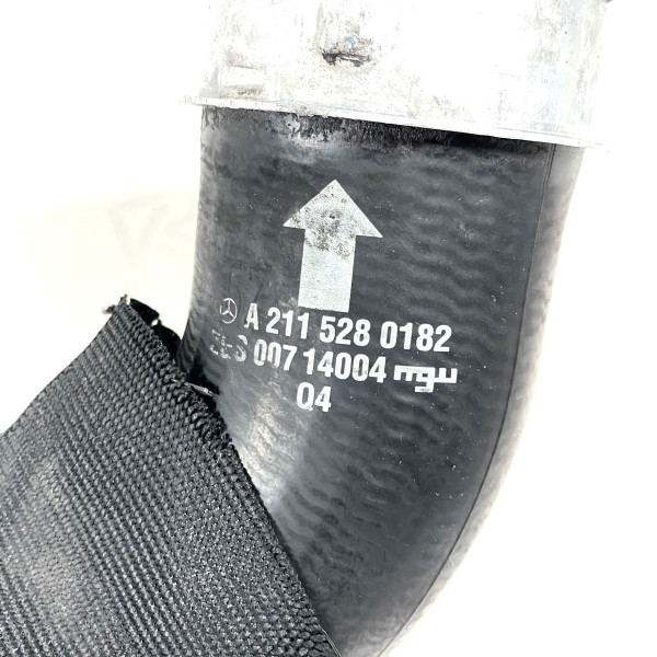 Патрубок интеркулера правый A2115280182 на Mercedes E-class W211 2.2cdi
