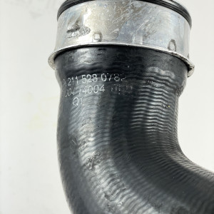 Патрубок интеркуллера правый A2115280782 на Mercedes E class W211 E270 2.7 OM 647