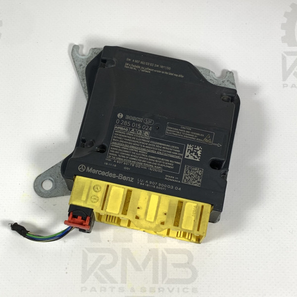Блок управління AirBag А9079000304 на Мерседес Спрінтер W 907 / W 910