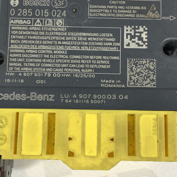 Блок управління AirBag А9079000304 на Мерседес Спрінтер W 907 / W 910