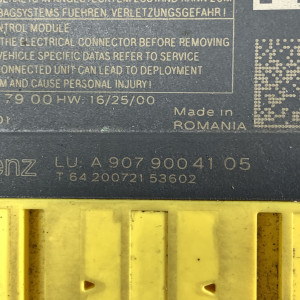 Блок управління AirBag А9079004105 на Мерседес Спрінтер W 907 / W 910