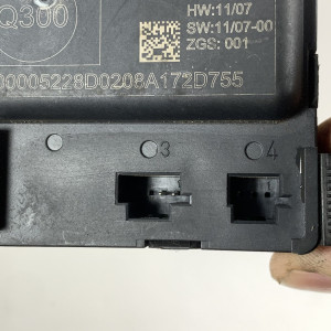 Блок управления двери A9068204128 на Mercedes Sprinter W 906