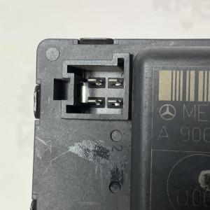 Блок управления двери A9069000501 на Mercedes Sprinter W 906