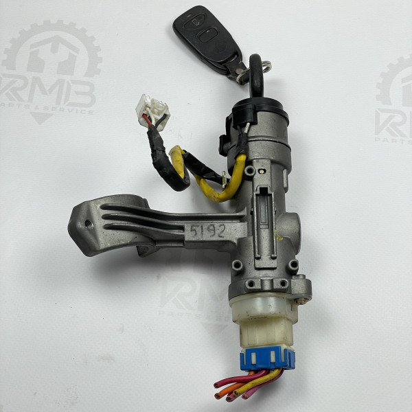 Замок запалювання в зборі з ключом  Хюндай Туксон 819202EA60