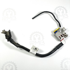 Плюсовая клемма аккумулятора A9064401066 на Mercedes Sprinter W 906