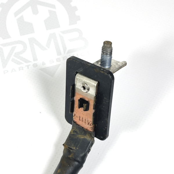 Плюсова клема акумулятора A9064401066 на Мерседес Спрінтер W 906