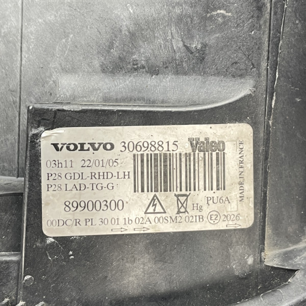 Фара передняя левая XENON на Volvo ХС90 30698815