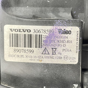 Фара передня права XENON Вольво ХС90 30678599