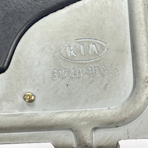 Привод замка крышки багажника Kia Sorento 812403E000