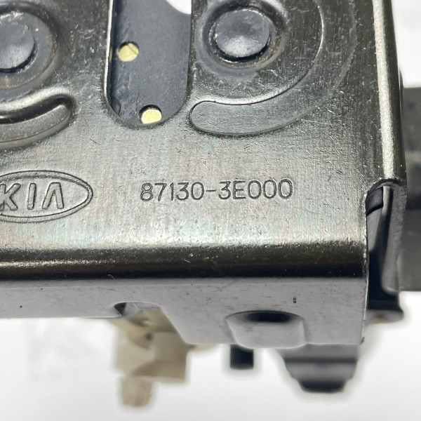 Замок крышки багажника Kia Sorento BL 87130-3E000