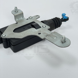 Привод замка крышки багажника Hyundai Santa Fe II 95750-2B000
