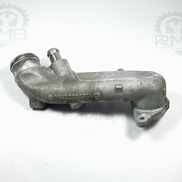 A6422000756 Фланец системы охлаждения на Mercedes Sprinter W 906 3.0 ОМ642 под дополнительный кондиционер